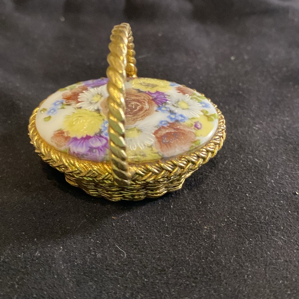 Max Factor Solid Perfume Flower Basket - image 4